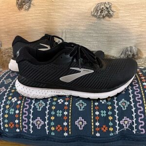 Brooks Adrenaline GTS 20 - Black - W 9